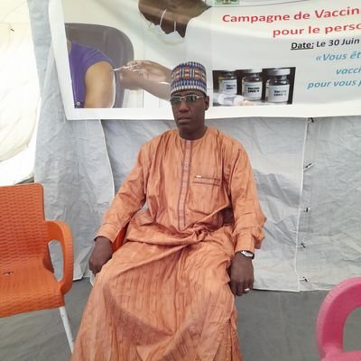 Née à kouloudia en 1979 engagé très tôt à école française puis à la formation d'auto-école de n'djamena eu 2005 le contrat à l'assemblée nationale .