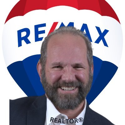 RE/MAX REALTOR, Host, Joe Luca Real Estate Show, WNRI, https://t.co/O266wgUh1B, https://t.co/BuCIiVuJQ7