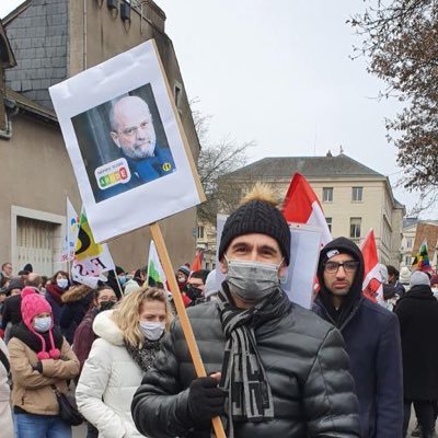 Montargis = dehors Blanquer. Secrétaire Académique SNES-FSU Orléans-Tours. Collectif Educ contre les LGBTIphobies en milieu scolaire et universitaire.