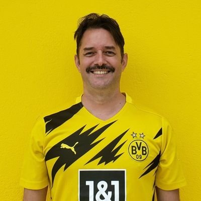 die6079's profile picture. Deputado Federal eleito com mais de 45K votos da comunidade do Jacaré gordo. Ex hacker | Ex pugilista peso pena | Chefe de cozinha | Jurado de escola de samba