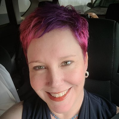 Kelli Ward -
Change Management | Employee Experience Digital Strategy | Human-Centered Design | All things ending with an I