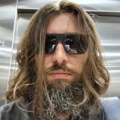 xhelias's profile picture. 