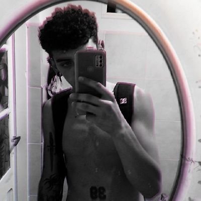 RecheTomas13's profile picture. 19%