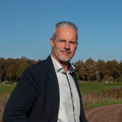 JakobbaaR's profile picture. Accountmanager Koers / vader van Jurre en Mirre / verkering met Mieke / Groninger in Friesland /
Liberaal / Sociaal / Duurzaam / https://t.co/JhAkyZku0M #koersm