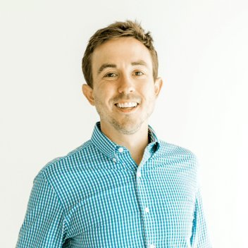 I teach marketing at @MBAClemson + @ClemsonUniv
I help ecomm businesses grow at @ MKTG Rhythm
I sometimes say “rock and roll”