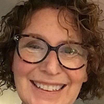 debby605's profile picture. Retired schoolteacher, loving life with my family❤️