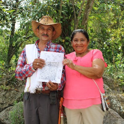 Somos un programa financiado por USAID que promueve la titulación de tierra, fortalece capacidades y crea alianzas en zonas rurales de Colombia.