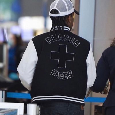 usmaaan_23's profile picture. Make ambitious goals, never give up, no matter what the circumstances. Choose to live! 🖤🇳🇬🇬🇧