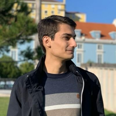 Licenciado em Ciência Política e Relações Internacionais, FCSH-UNL. Socialista convicto. Alfacinha, mas amante do campo.
Autarca no Lumiar.