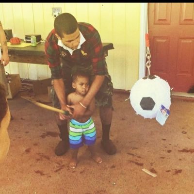 AkevisKasper's profile picture. been distracted on my way to church keep bumping into satan !#freeCefreediggaFreejojofreefleefree40freeola ! #RIP MAMA