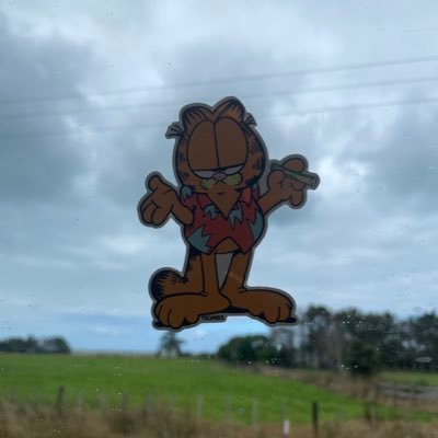 pigstep_mp3's profile picture. if you listen to los campesinos! kiss me