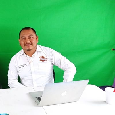 Periodista indígena zapoteca, ya 16 años de ejercer el periodismo en Oaxaca.
