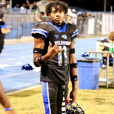 |5’11/SS/23’ |wildwood💙🖤|coach-email-vincent.brown@sumter.k12.fl.us| my email- simtocool@icloud.com|
