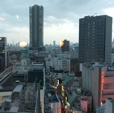 TAKA75585869's profile picture. 池袋在住の普通のサラリーマンです。最近、ホロライブにハマり中。あとゲームはFF14とかも。基本仕事人間です🥹