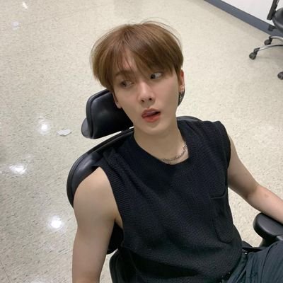 roha_yoss's profile picture. 𝑾𝒆 𝒄𝒂𝒏 𝒈𝒆𝒕 𝒕𝒉𝒓𝒐𝒖𝒈𝒉 𝒕𝒉𝒊𝒏𝒈𝒔 𝒕𝒐𝒈𝒆𝒕𝒉𝒆𝒓, 𝒕𝒉𝒂𝒏𝒌𝒔 𝒕𝒐 𝒚𝒐𝒖 𝑰 𝒘𝒐𝒏'𝒕 𝒔𝒕𝒐𝒑 - 𝒂𝒔𝒕𝒓𝒐