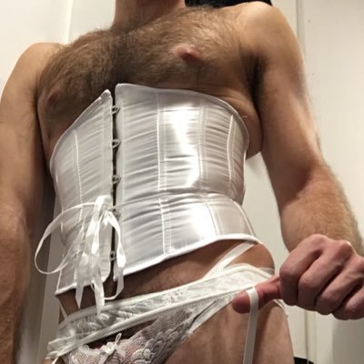Furry guy in NYC. Love lace and big things in my butt. https://t.co/OGkalGIOfY — taking requests/new gear