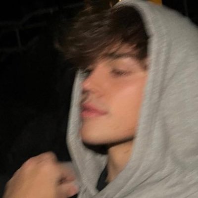 zynhuddy's profile picture. jb