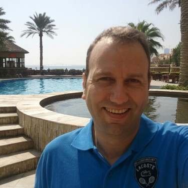 salmana88943662's profile picture. يارب امي وابي احفظهم بعينك اللتي لا تنام 🤍