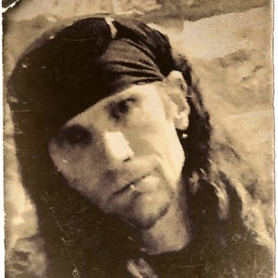 larz15's profile picture. Artist, Musician, Free Spirit