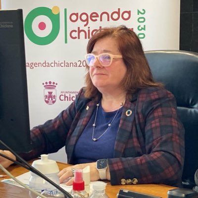 Secretaria General PSOE Chiclana, abogada, concejala del Ayto. de Chiclana y Senadora por la provincia de Cádiz