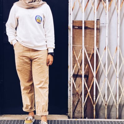 ieqahamzah_'s profile picture. sudah berkahwin dengan suami yang hitam takmanis takpahit.