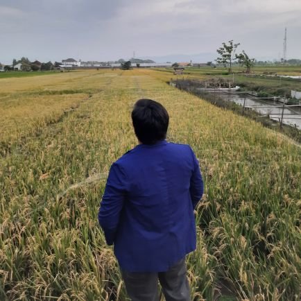 Pembelajar sepanjang hayat | mati hanya sekali, matilah dalam keadaan terbaik 🍃| riuh dalam senyap ramai dalam sepi