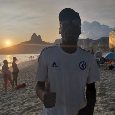 Douglas77607655's profile picture. O que os outros pensam de mim, sinceramente, não me interessa..