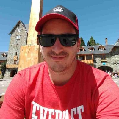 ezebc182's profile picture. Software Engineer