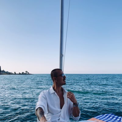 turguttozkan's profile picture. наша любовь 1907         Anesthesia🩺