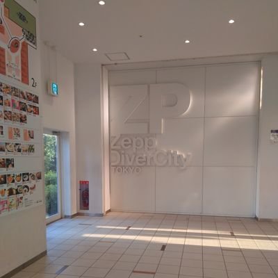 R&Bが好きだけど音楽には全く詳しくないただの音楽好き。ただただSIRUPの音楽に身体が揺れる。それって最高じゃん?分からないのに身体だけは反応するんだよ?自認HSP SIRUPやSoulflex情報を備忘録代わりに記入。SIRUPの発信スタイルも好き sin sakiura show more も好き。