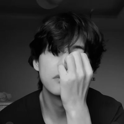 ただ7人が好きで見る専→応援できる垢にせめてなりたい大人ARMY💜→アミの優しさに触れ応援できる垢に成長いたしました💜
💜アポバンポ💜
🐻大好き💜みんな好き🐨🐹🐱🐥🐿️🐻🐰💜
💜とうとう2025がやってきた💜