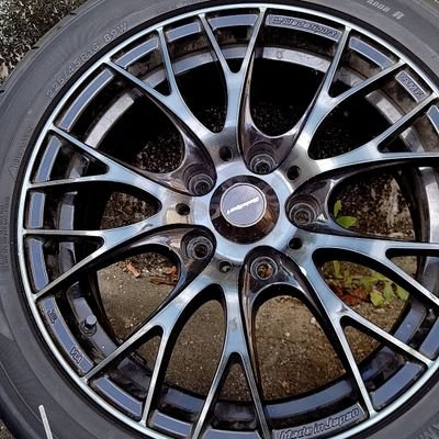 kNDeA0Kerf9Ul5a's profile picture. 自家用車(AE111レビン)でサーキット走行に小遣い全てをかける貧乏人。車バカです。