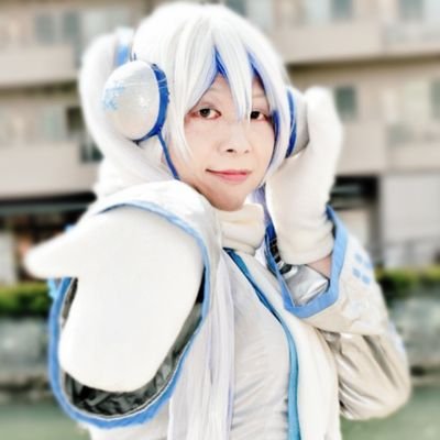 ミクコスに手を出したおっさん→23.11.30にDDミクさんお迎え
初音ミク&ミクコス/水樹奈々/ヒトカラ好き