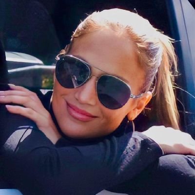 Jennifer Lynn Lopez is my idol 🛐
I'm here to share love and support❤
Remember you will live you will love and you will dance again💯