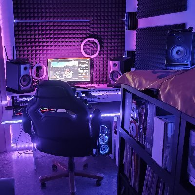 fUNKY42506127's profile picture. 🎹🎧😎