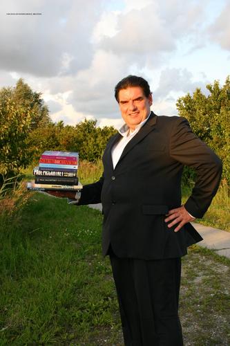 VosterBoek's profile picture. Boekhandelaar te Dronten - Flevoland , tweewekelijks boekenprogramma op zaterdagochtend 10.30 uur bij Omroep Flevoland