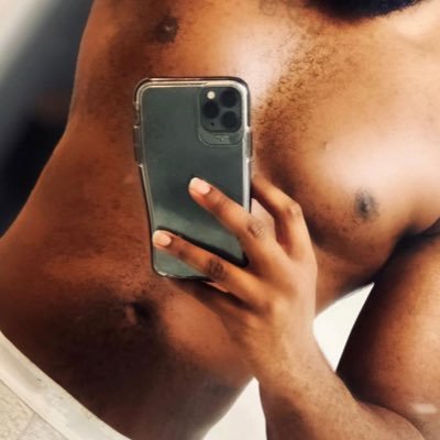 Fun & Discreet. I’m just here to be fun and freaky with the best of them.