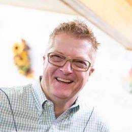 Anderson1011403's profile picture. Orthopaedic Surgeon Doctor