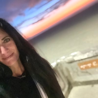 staciewins1973's profile picture. Live For Moments.