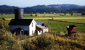 Agriculture is one of Oregon's biggest industries and people enjoy visiting the farms where it all begins.