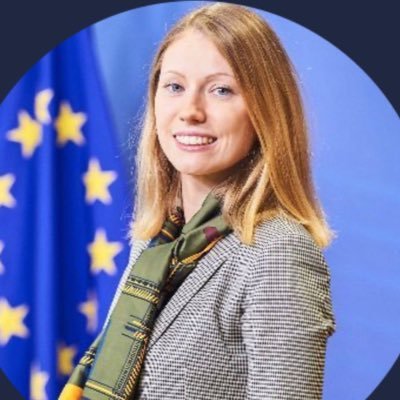 personal account / working at the EU Delegation to the United States 🇪🇺🇺🇸🇵🇱🇺🇦#StandWithUkraine //views are my own //likes&RTs aren’t always endorsements
