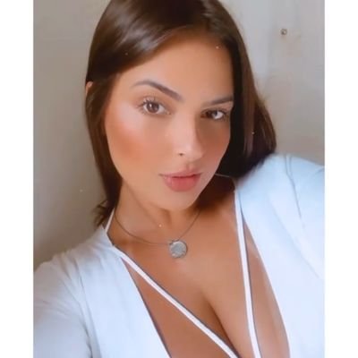 thaaynalmeida's profile picture. ✨