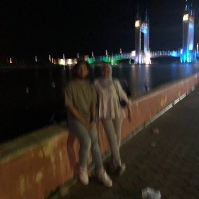 живу и спить