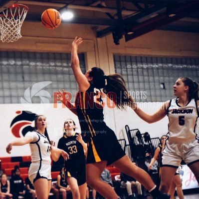 jackiebenvenuto's profile picture. Stockton wbb