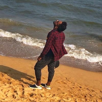 ShowHardik's profile picture. I tweet things I like.