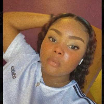 DehGyalYah's profile picture. 📚 | ✝️ | 🤍 | 🎶🎵