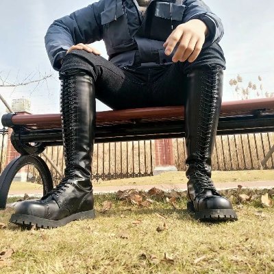 liuyu33101192's profile picture. 