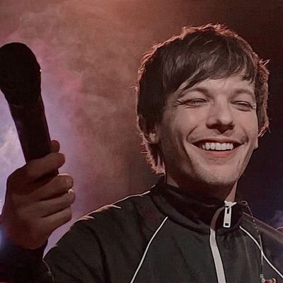 Once , Merries , Blink , Directioner , Edelweiss.
Amo mucho a Louis.
oioi🥰🥺