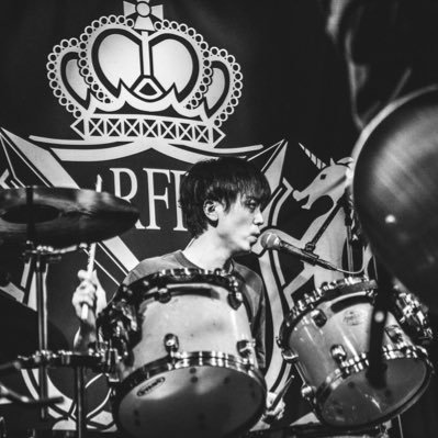 CNL_dr's profile picture. 夢はLiSA @LiSA_OLiVEと対バンすること。@Chest_Nuts_Lane でドラム叩いてます。目標は野外フェスのステージでドラムを奏でること！下のリンクから僕らの曲をサブスクで聴けます！