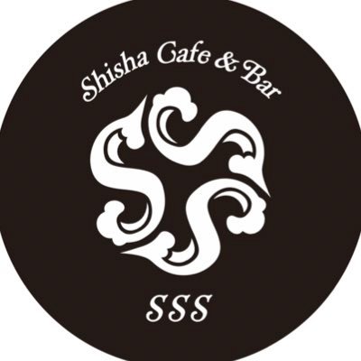 ミナミのシーシャカフェ＆バーSSSです💟シーシャ¥2,000(1台で2名様シェア無料🙆🏻⸝⋆) 美味しいフード,ダーツ,Switch,完全個室カラオケ🆓VIPルーム🦋全席コンセント&WiFi完備🔌営業時間16:00〜7:00☎️0662120448